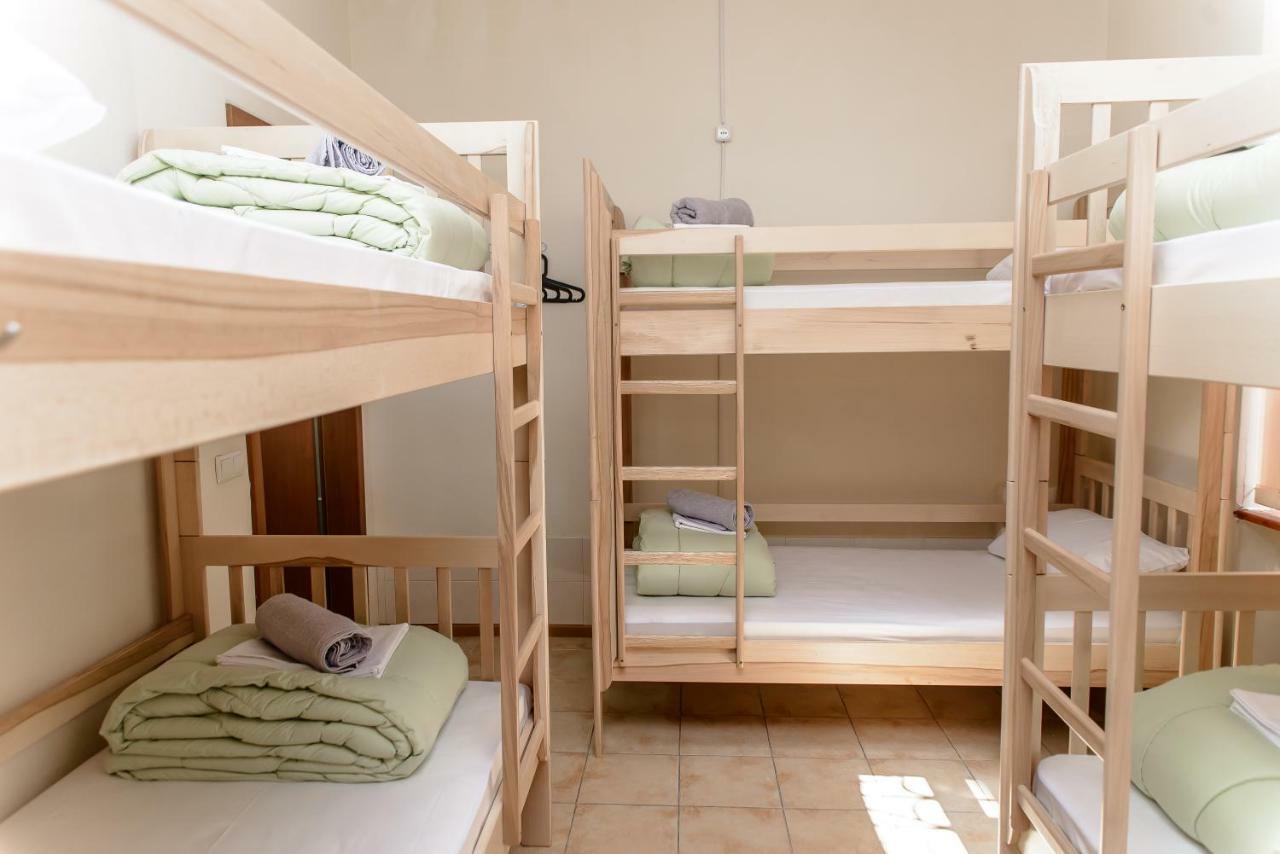 Globus Lipki Hostel 基輔 外观 照片